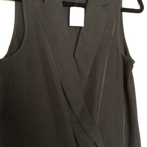 Sleeveless romper. Shorts